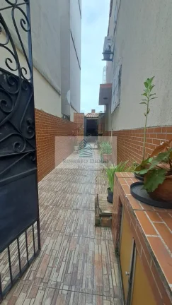 Imagem Casa à venda em Niterói-RJ, bairro Fonseca: 3 quartos, 1 suíte, 1 sala, 2 banheiros, 1 vaga de garagem, 100m² de área.