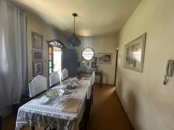 Imagem Apresentamos uma excelente casa localizada no charmoso bairro Santa Inês, a poucos metros da Avenid...