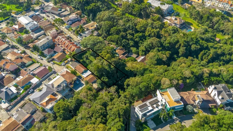 Imagem Terreno com 1.607m² ZR3 no Campo Comprido