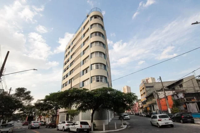 Imagem Apartamento super bem localizado, no Alto da Mooca, em prédio super charmoso de esquina, próximo a praça e comércio em geral.