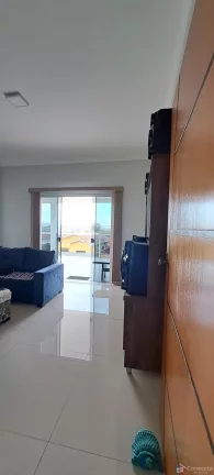 Imagem Casa Ampla com 2 Suítes + Edícula Completa | 390m² de Construção | Garagem p/ 10 Carros – Oportunidade!
