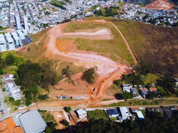 Lote à venda em Juiz de Fora, Benfica, 300m2