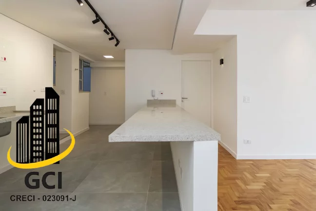 Imagem Reformadíssimo apto de 87m² com 2 dormitórios e 1 vaga na Rua Homem de Melo