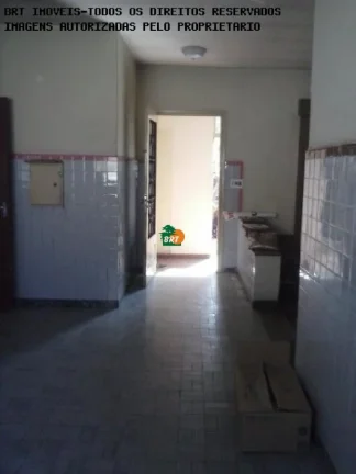 Imagem Casa para Venda em São Roque, Centro, 3 dormitórios, 1 banheiro, 2 vagas