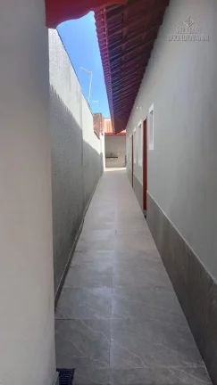 Imagem Casa à Venda – Mongaguá | 3 Dormitórios + Piscina | R$ 379.000