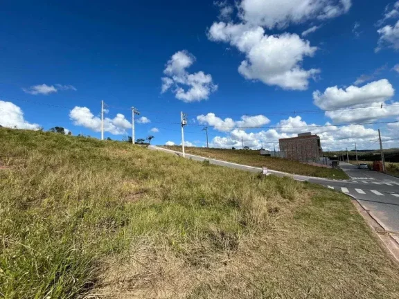 Imagem Lote de Esquina à Venda no Terras Altas — Acesso por Duas Ruas, Ideal para Construção ou Investimento