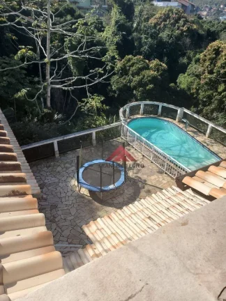 Imagem Casa triplex de alto padrão no Ubá 5.
