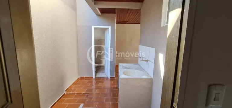 Imagem Casa de 4 quartos e 1 suíte à venda em Campo Grande-MS, Bairro Coophasul, com 250m² de área e 4 vagas de garagem