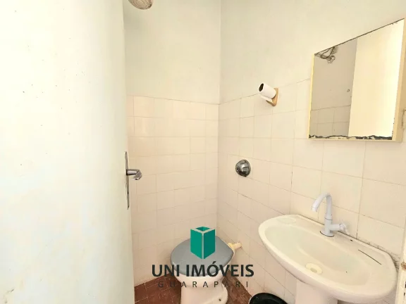 Imagem Imperdível ! Amplo apto 2 quartos tendo 2 vagas de garagem há poucos passos da Praia do Morro !