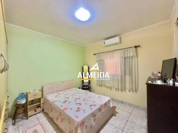 Imagem Casa com 3 dormitórios à venda, 219 m² por R$ 700.000,00 - Jardim Floridiana - Rio Claro/SP