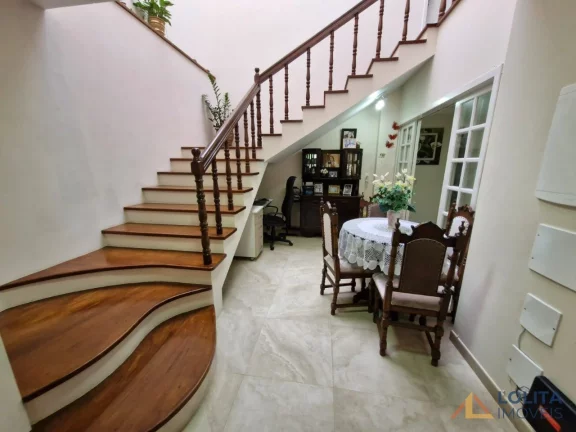 Imagem Casa à Venda com 2 suítes no bairro Trindade, Florianópolis/SC