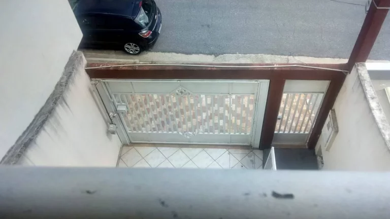 Imagem Sobrado 202 m² 3 Dormitorios sendo 1 Suíte e 7 vagas de Garagens