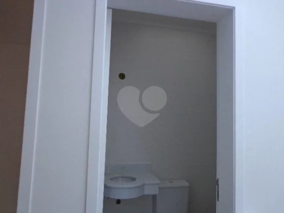 Imagem Casa à venda com 3 quartos, sendo 1 suíte, no condomínio Professor Teot?nio Monteiro de Barros Filho, São Paulo - SP