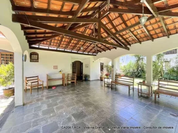 Imagem Linda casa, construída para morar com muito conforto e ótimo acabamento.