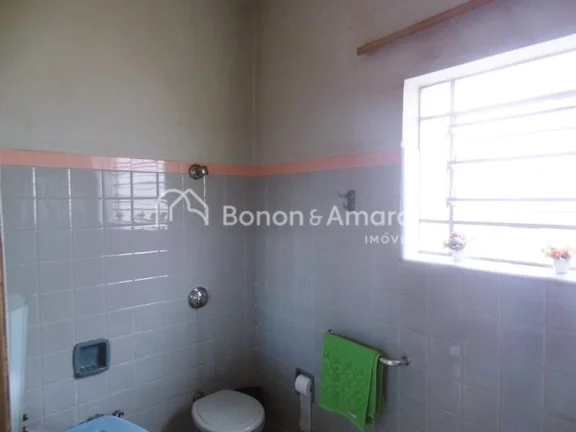 Imagem Venda, casa, Taquaral em Campinas.
Zoneamento ZC 2. 
A poucos metros da lagoa do Taquaral.
Fácil ac...