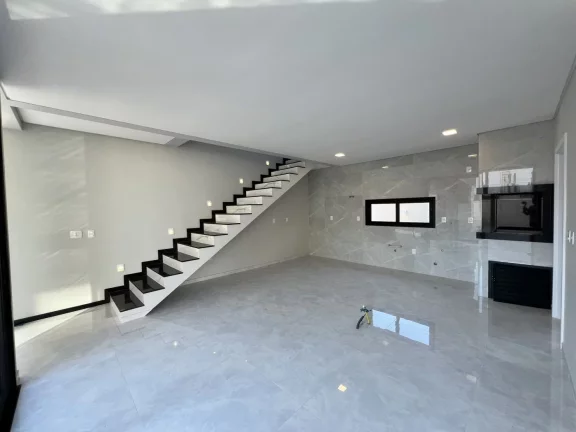 Imagem Casa Alto Padrão para Venda em Florianópolis / SC no bairro Ingleses do Rio Vermelho