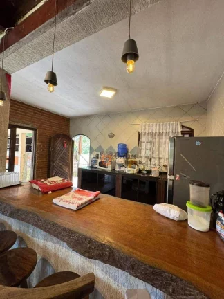 Imagem Casa com 5 dormitórios à venda, 200 m² por R$ 750.000,00 - Perequê-Mirim - Ubatuba/SP