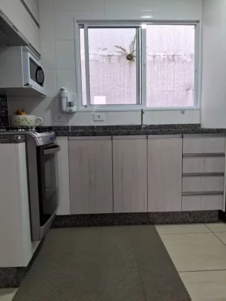 Imagem Sobrado com 2 dormitórios à venda, 56 m² por R$ 330.000,00 - Vila Colorado - Suzano/SP