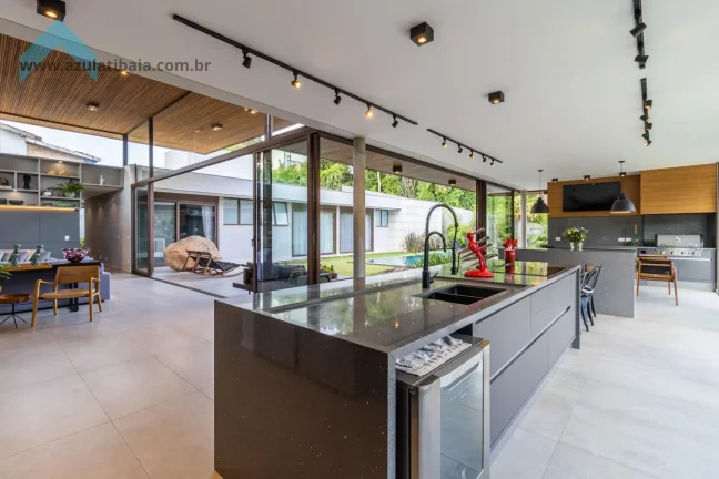 Imagem Casa Térrea de Luxo no Flamboyant  Vista Pedra Grande