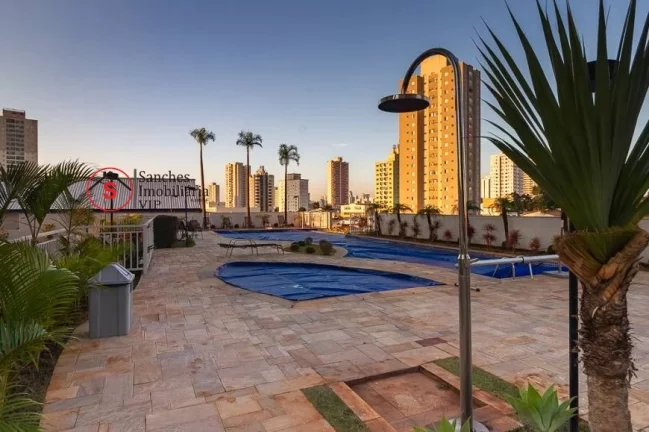 Imagem Apartamento com 3 dormitórios (3 suítes) a venda na Mooca, andar alto. Lazer completo e 2 vagas de garagem e depósito. Varanda com churrasqueira.