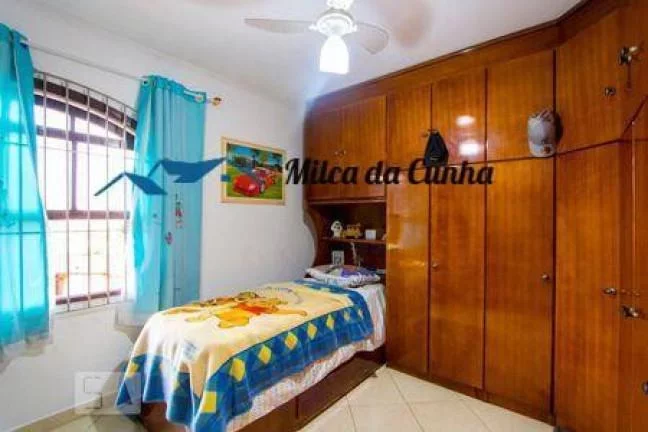 Imagem Sobrado à Venda com 3 dormitórios, 3 vagas, 207m² Construção, Jd Stella, Santo André