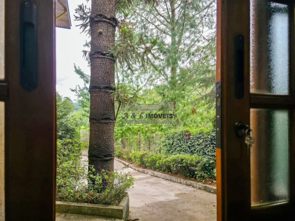Imagem Casa à venda Campos do Jordão condomínio fechado estilo alpino 4 dormitório