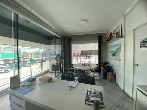 Imagem Salão comercial para alugar no centro de Tijucas