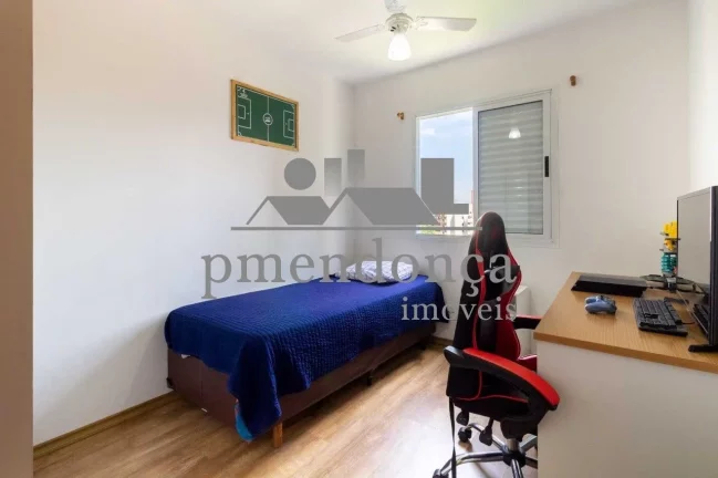 Imagem Apartamento á venda em Pinheiros com 3 quartos ( 1 suíte ) e 2 vagas, 93m²