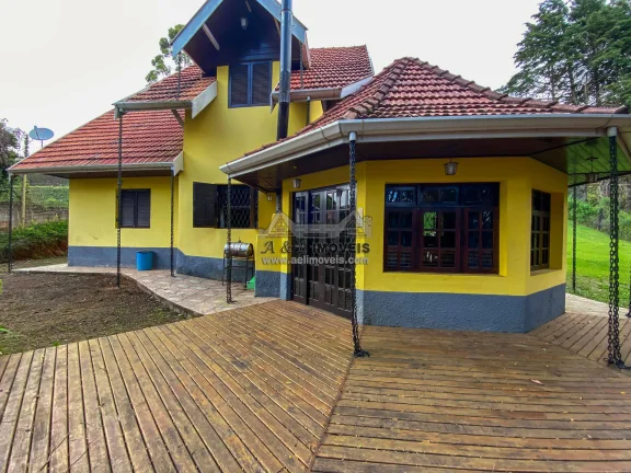 Imagem Casa à venda em Campos do Jordão - Belo imóvel com 3 dormitórios