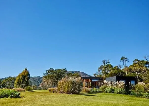 Imagem Sítio Mirante do Juncal: Arquitetura Consciente e Imersão na Natureza