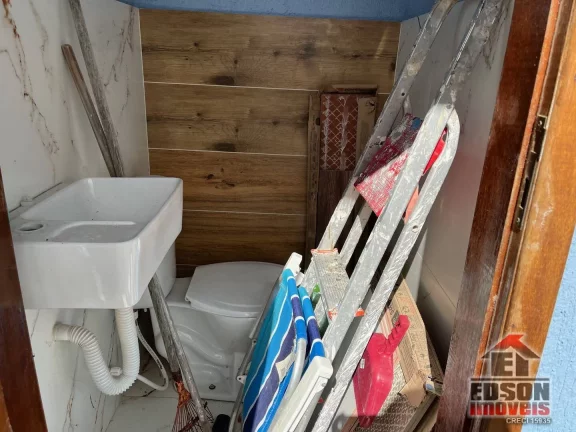 Imagem Casa 2 Quartos, sendo 1 Suíte, Piscina, em Itaipuaçu