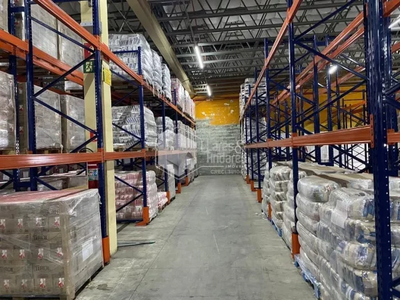 Imagem GALPÃO P/ LOCAÇÃO COMERCIAL, COM 10.850 M², SENDO 5.500M² DE ÁREA CONSTRUÍDA, COM 1.000M² DE MEZANINO. PARTE DO PISO TÉRREO SUPORTA ATÉ 4 TON.