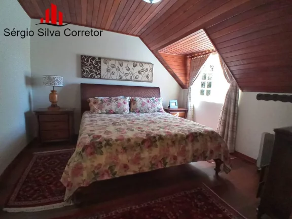 Imagem Casa a Venda com 04 Suítes em Condomínio Fechado.