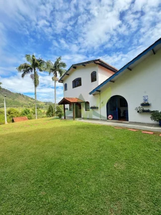 Imagem Sítio Exclusivo à Venda em Piracaia Conforto, Lazer e com Potencial