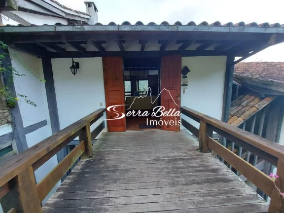 Imagem Casa com 5 dormitórios à venda, 500 m² por R$ 1.350.000,00 - Golfe - Teresópolis/RJ