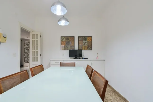 Imagem Casa Sobrado Ipiranga - 200M², 3 Dorms, 1 Suíte, 3 Vagas, Varanda, Copa, Dependência de Serviço, Espaço Gourmet.