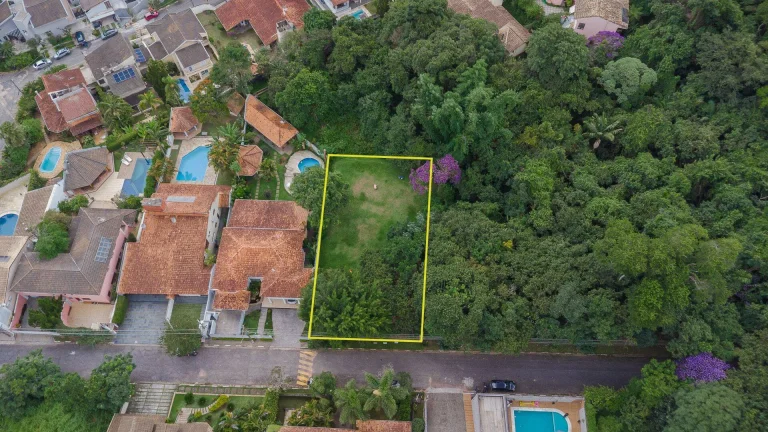 Imagem Terreno à venda em Carapicuíba divisa da Granja Viana