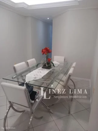 Imagem Apartamento 4 Quartos para Temporada em Itapema, meia praia, 4 dormitórios, 2 suítes, 3 banheiros, 2 vagas
