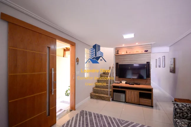 Imagem Sobrado à venda com 3 dormitórios (1 suíte) | Vila Brasilina São Paulo/SP