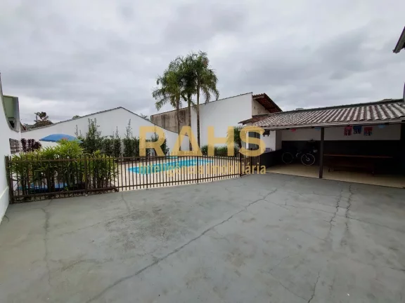 Imagem Lindo sobrado, totalmente averbado, com muito espaço e charme, sua área privativa de 175m² em um ...