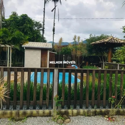 Imagem Sítio á venda com 3 dormitórios localizado em Camboriú.
