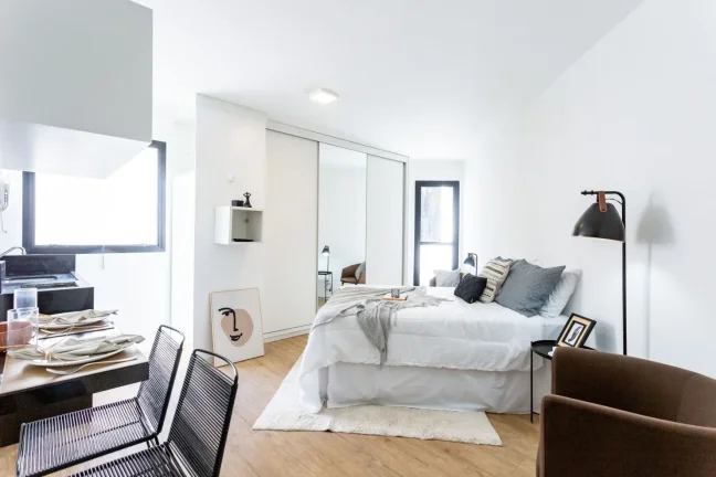 Imagem Apartamento 31M² Reformado, 1Q, 1 Banheiro, 1 Vaga, Piscina, Piscina Aquecida, Academia, Churrasqueira, Quadra, Salão de Festas e Jogos, Playground.