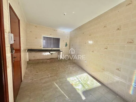 Imagem Casa com 3 dormitórios para alugar, 272 m² por R$ 2.500,00/mês - Setor Central - Itumbiara/GO