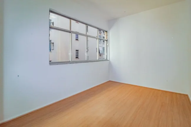 Imagem Apartamento Botafogo - 91M², 3 Dorms, Salão de Festas, Brinquedoteca, Playground, Área Verde.