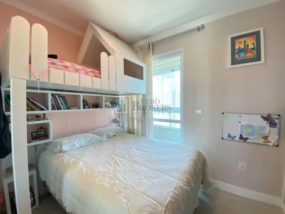 Imagem Apartamento com 3 dormitórios à venda no Centro de Balneário Camboriú/SC