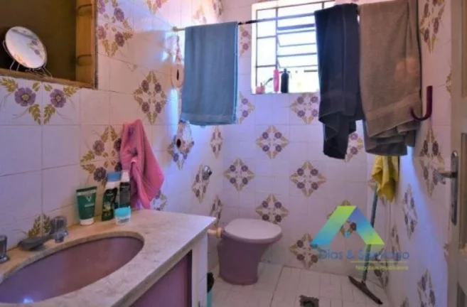 Imagem Excelente sobrado com localização privilegiada em área nobre da Vila das Mercês!