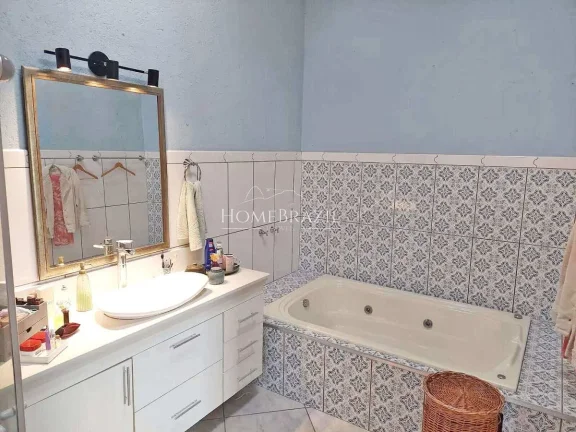 Imagem Casa à venda em Santo Antônio do Pinhal – SP | Piscina aquecida e vista para a Pedra do Baú