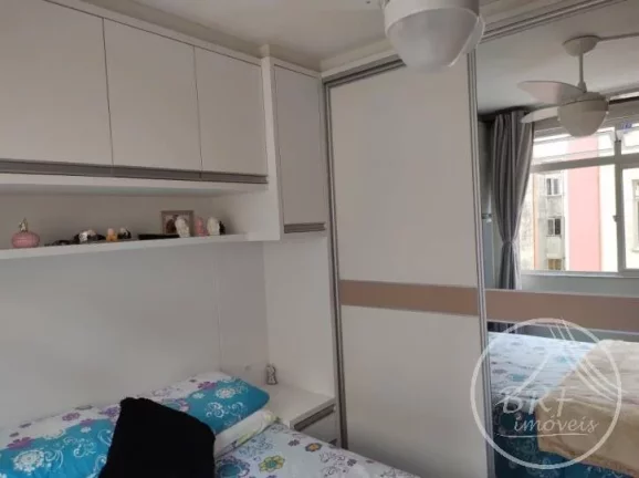 Imagem Vendo apartamento de dois dormitórios em Capoeiras Florianópolis SC
