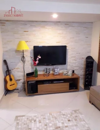 Imagem Belíssima Casa em condomínio fechado no Horto do Ipê -308m²