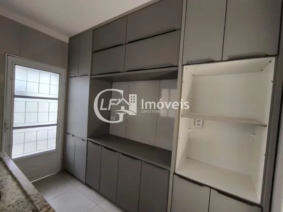 Imagem Imperdível oportunidade de adquirir uma casa com 3 quartos, 1 suíte, 2 salas, 1 banheiro e 2 vagas de garagem no Jardim Montevidéu, Campo Grande-MS!